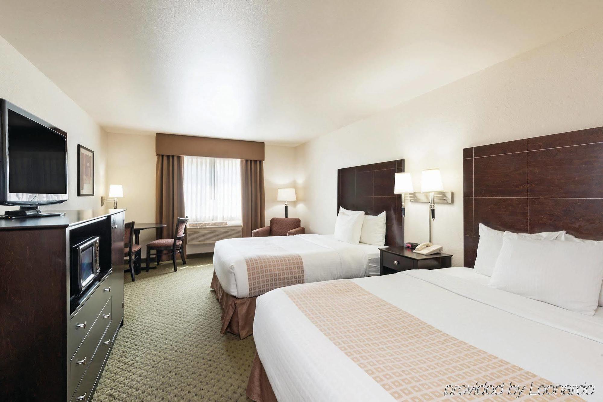 La Quinta By Wyndham Spokane Valley Exterior photo
