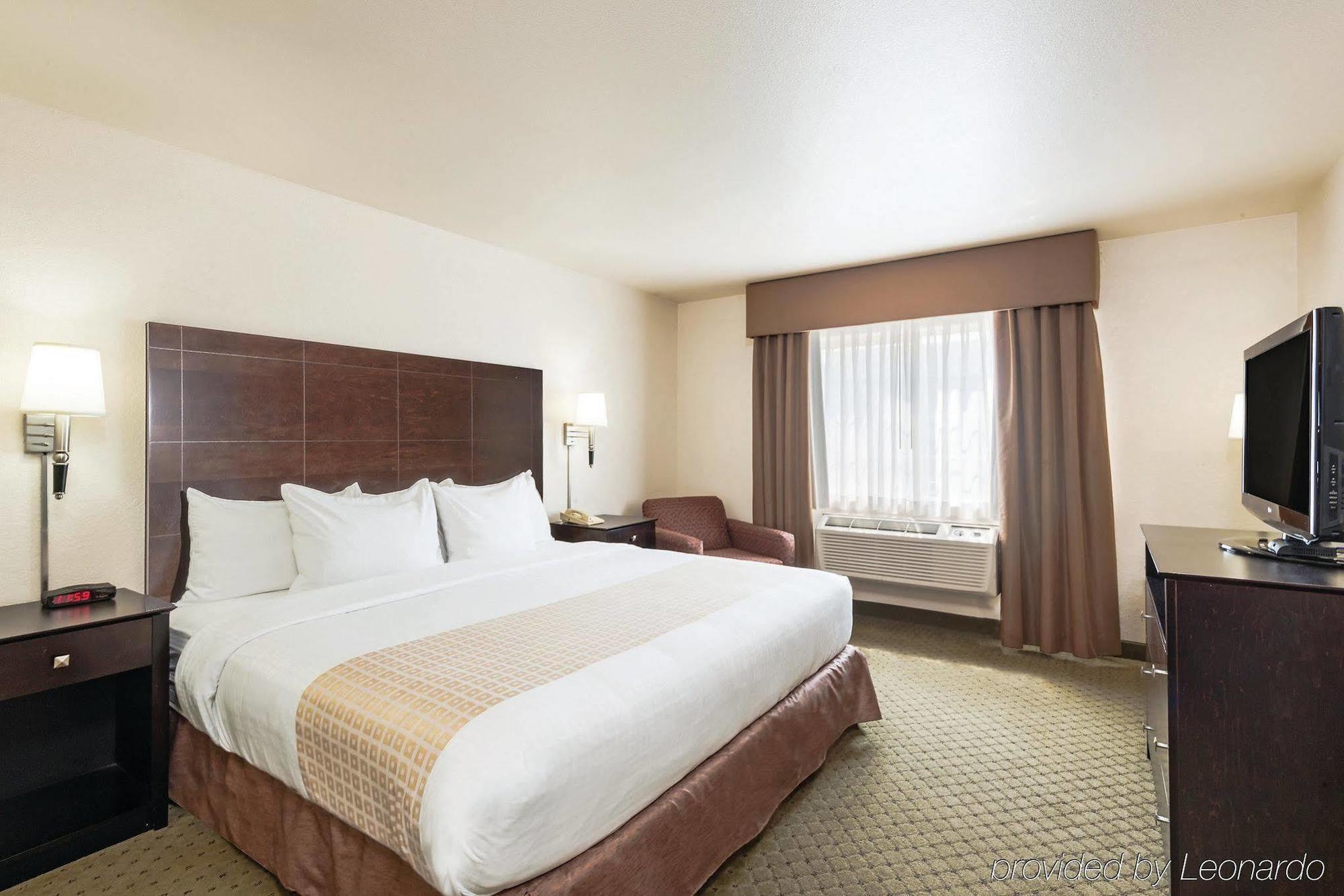 La Quinta By Wyndham Spokane Valley Exterior photo