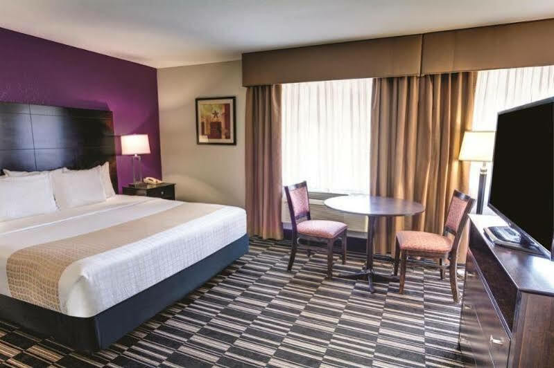 La Quinta By Wyndham Spokane Valley Exterior photo